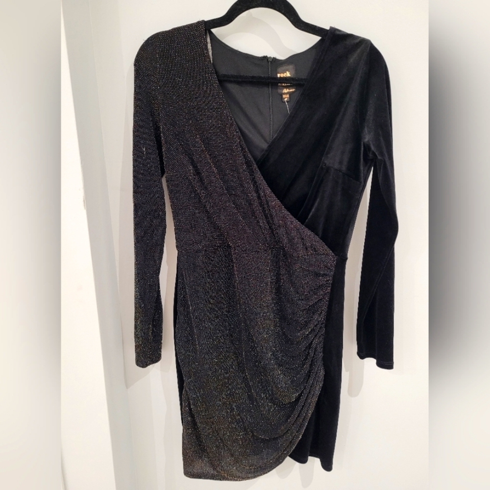 NWT-Black and gold velvet wrap dress-Small